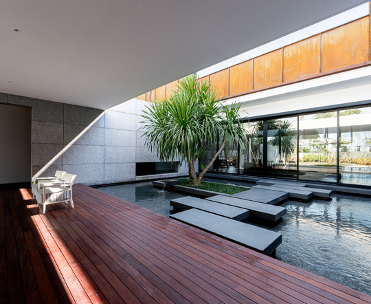 gallery-item